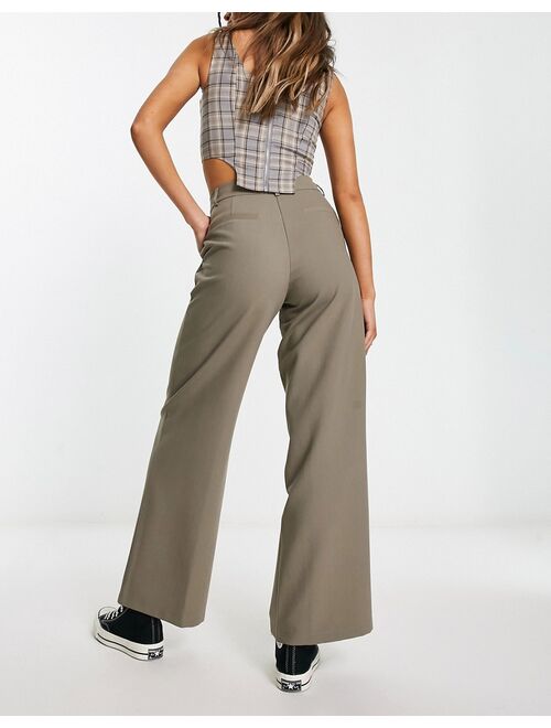COLLUSION dad tailored pants in taupe