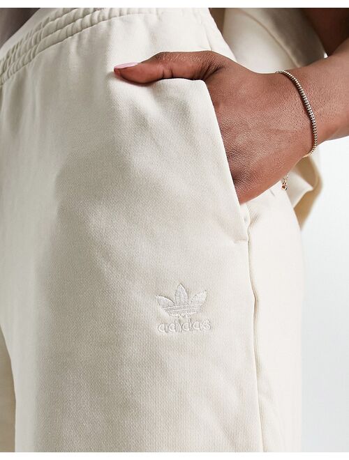 adidas Originals essentials shorts in white