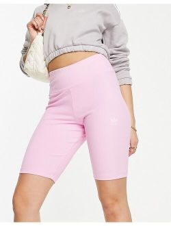 essentials shorts in pink