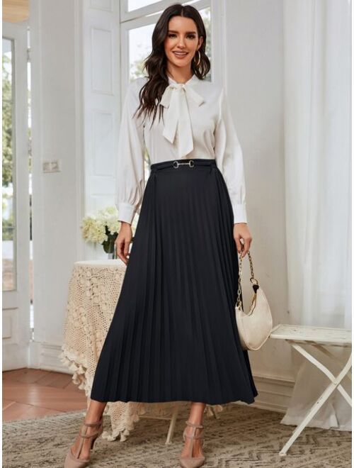 SHEIN Modely D-ring Pleated Skirt
