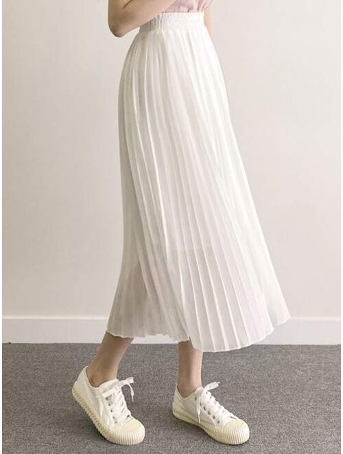DAZY Solid Elastic Waist Pleated Skirt