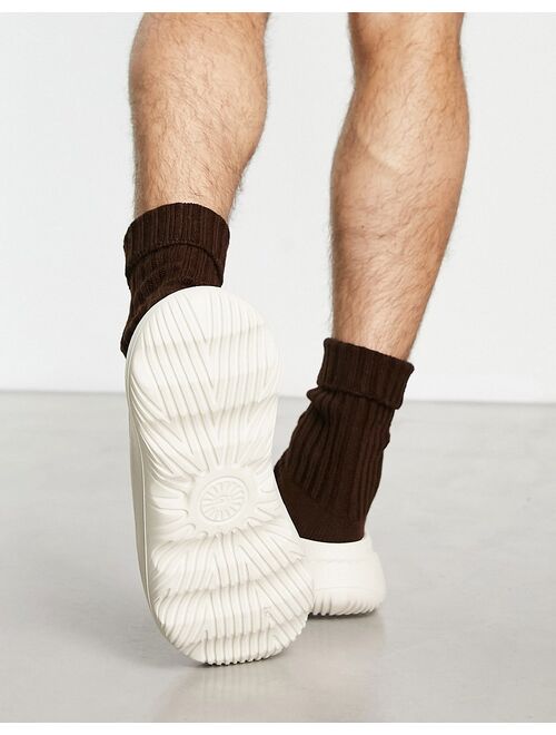 UGG slide it molded clogs in sand