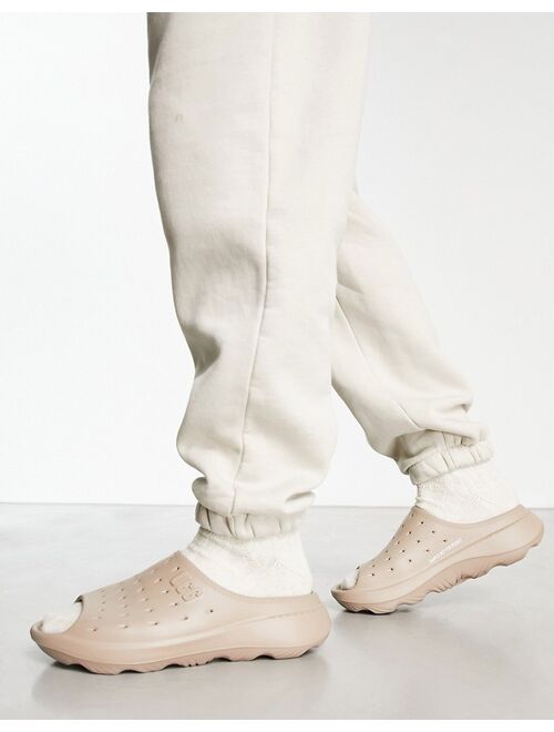 UGG slide it molded clogs in stone