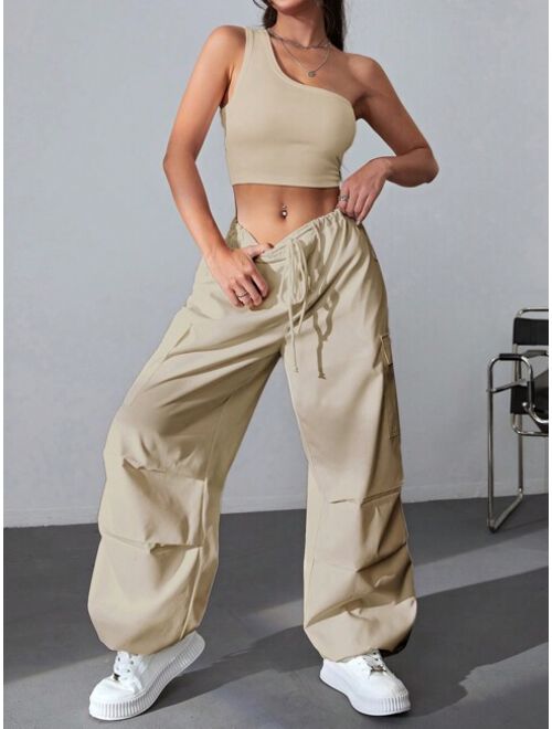 SHEIN EZwear One Shoulder Crop Top & Flap Pocket Side Drawstring Waist Cargo Pants