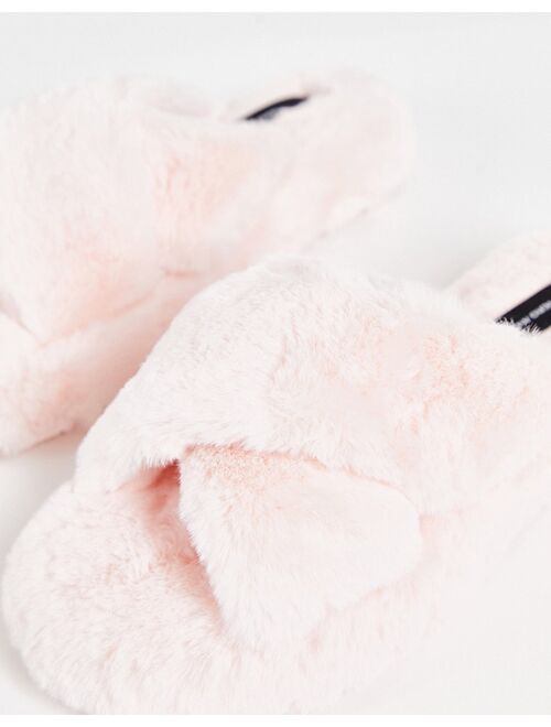 Vero Moda fluffy slippers in pink