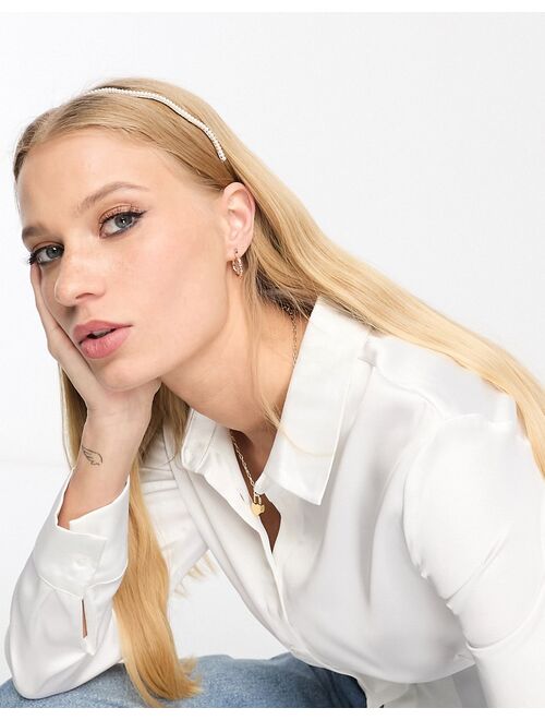 ASOS DESIGN headband in pearl wiggle design