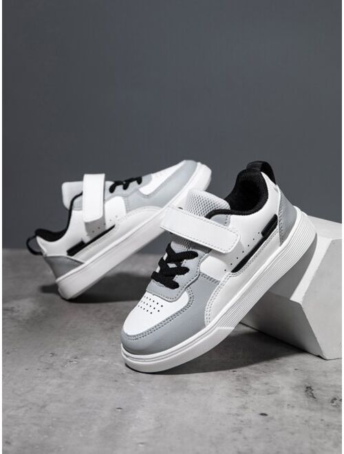 Shein Boys Waterproof Color Block Perforated Detail Hook-and-loop Fastener Sneakers, Sporty Outdoor Skate Shoes