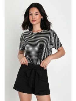 Casually Stylish Black and White Striped Short Sleeve Top