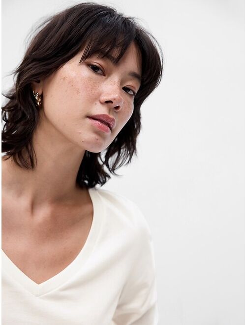 Gap 100% Organic Cotton Vintage V-Neck T-Shirt