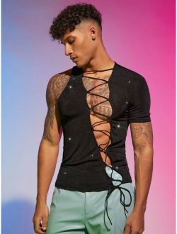 Manfinity Fever City Men Lace Up Front Tee