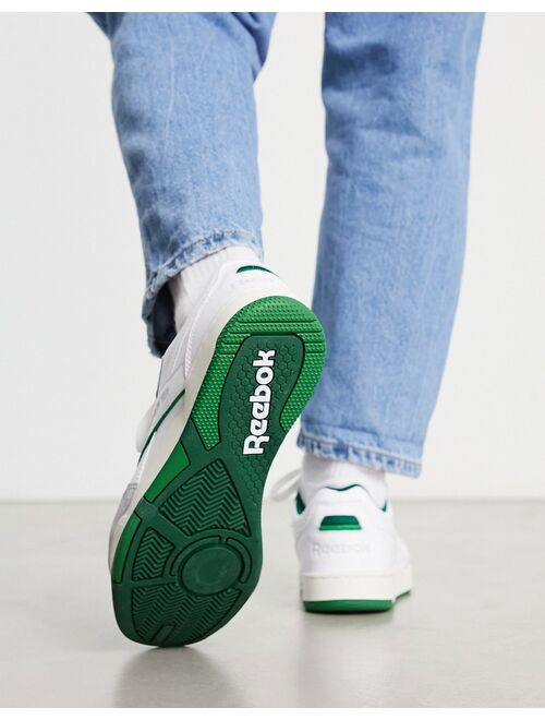 Reebok BB 4000 II sneakers in chalk with green detail