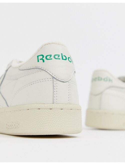 Reebok Classics Club C Unisex sneakers in off white