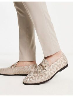 loafers in brown monogram design with gold snaffle
