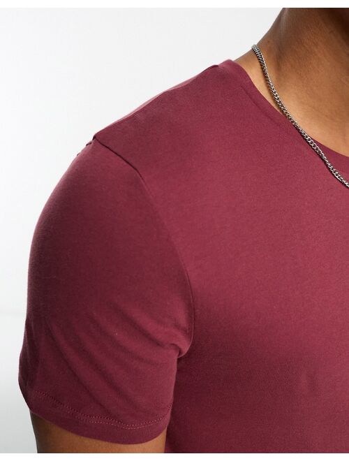ASOS DESIGN t-shirt with crew neck in burgundy