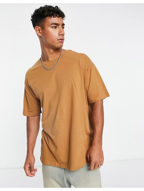New Look oversized T-shirt in tan