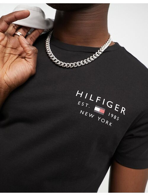 Tommy Hilfiger chest logo t-shirt in black