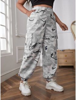 SHEIN Coolane Plus High Waist Camo Print Flap Pocket Side Cargo Pants