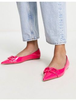 Lawless Pointed toe ballet flat with chain in pink