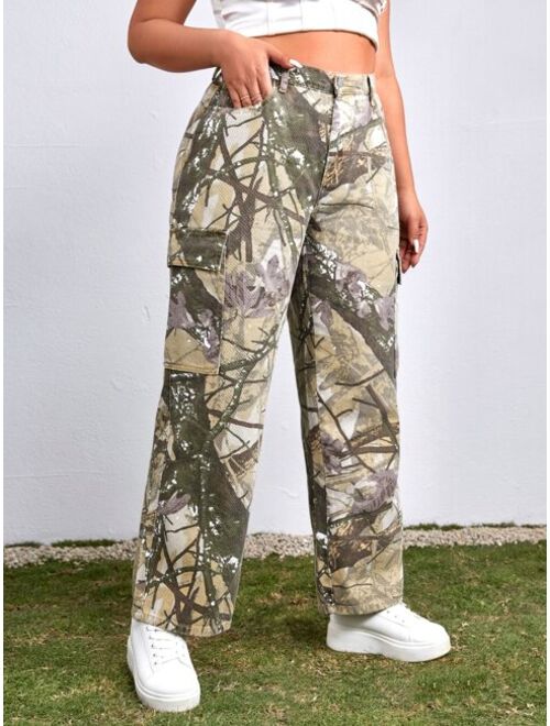 SHEIN EZwear Plus Allover Print Flap Pocket Jeans