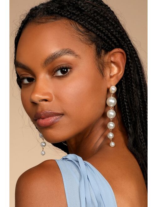 Lulus Party Royalty Gold Pearl Drop Earrings