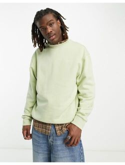 sweatshirt in light green