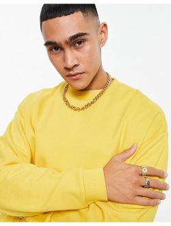 oversized sweatshirt in yellow