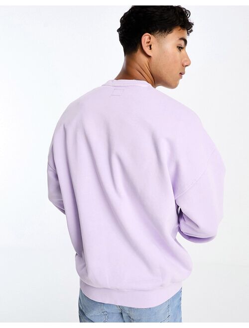 Levi's sweatshirt in purple with small logo