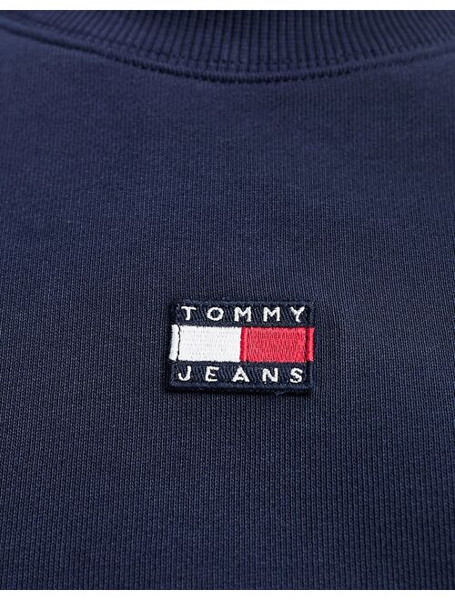 Tommy Hilfiger Tommy Jeans relaxed badge logo crew neck sweatshirt in blue