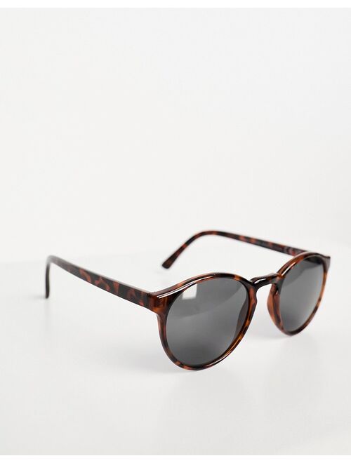 Weekday Spy round sunglasses in brown