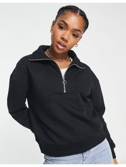1/2 zip sweater in black