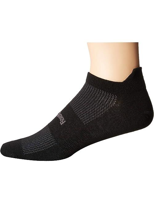 Feetures High Performance Ultra Light No Show Tab