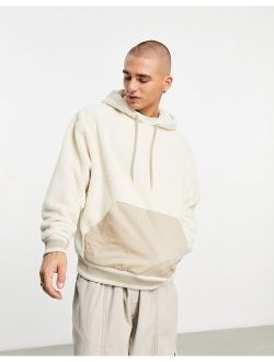 oversized hoodie in beige micro borg with contrast pocket