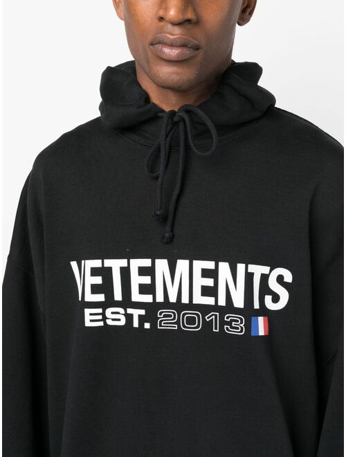 VETEMENTS logo-print drawstring hoodie