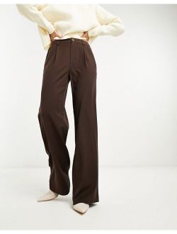 tailored wide leg pants in brown