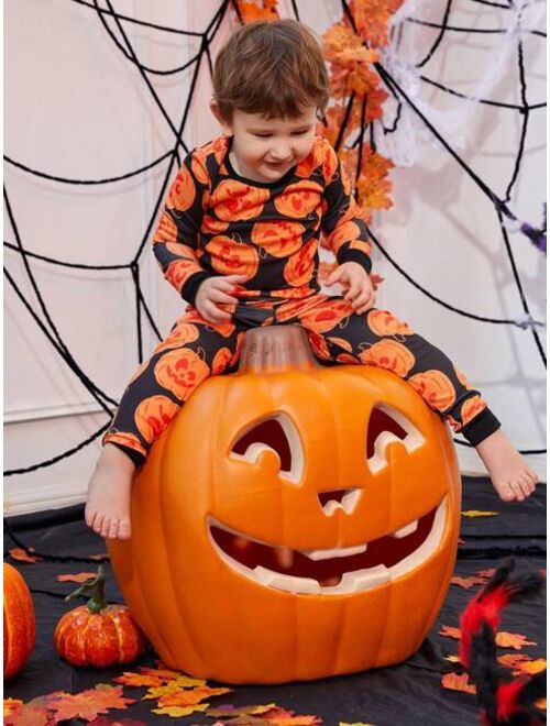 Shein Young Boy Halloween Pumpkin Print Snug Fit PJ Set