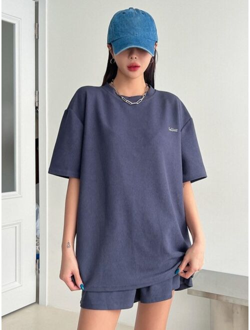 DAZY Letter Graphic Drop Shoulder Tee & Shorts