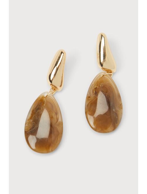 Lulus Sophisticated Glamour Gold and Brown Marbled Drop Earrings