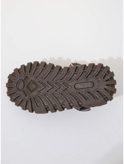 Shein Children's Black Lychee Pattern Breathable Comfortable Flat Sandals