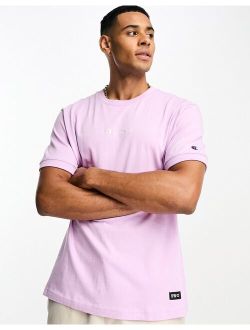 midweight t-shirt with central logo in lilac