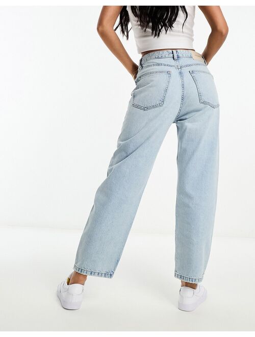 Pull&Bear straight leg jeans in bleached wash