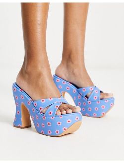 platform heeled sandals in blue floral print