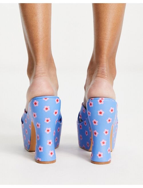 Daisy Street platform heeled sandals in blue floral print