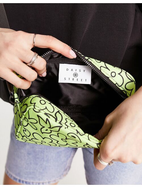 Daisy Street stencil floral camera crossbody bag in green