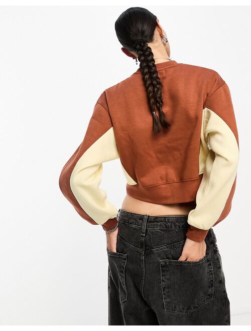 Daisy Street Active Landscape cropped sweatshirt in brown