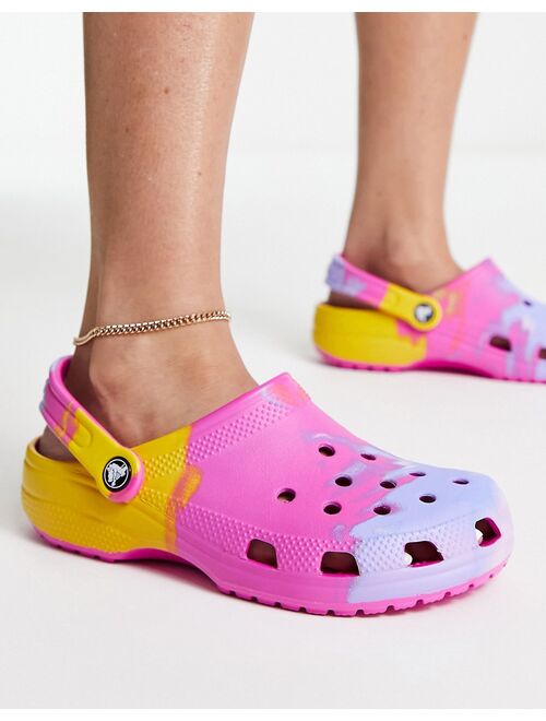 Crocs Classic Clogs In Pink Ombre