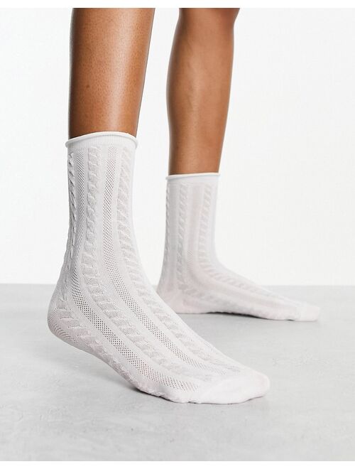 Daisy Street cable print socks in white