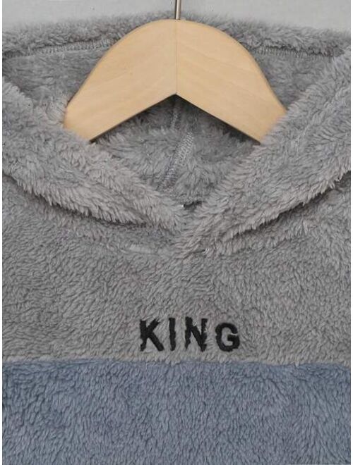 SHEIN Kids SPRTY Young Boy Comfortable Casual Fashionable Soft Warm Dopamine Velvet Hoodie With Color Blocking And Letter Print Suitable For Winter