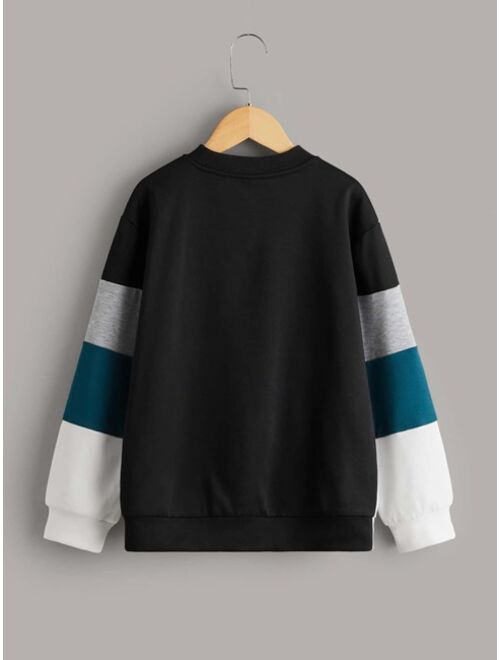 SHEIN Kids EVRYDAY Boys Letter Graphic Cut And Sew Sweatshirt