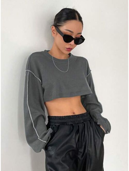 DAZY Top stitching Drop Shoulder Crop Sweatshirt