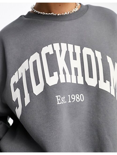 Stradivarius stockholm sweatshirt in charcoal